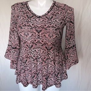 EUC bell sleeved, stretchy peplum top, sz S